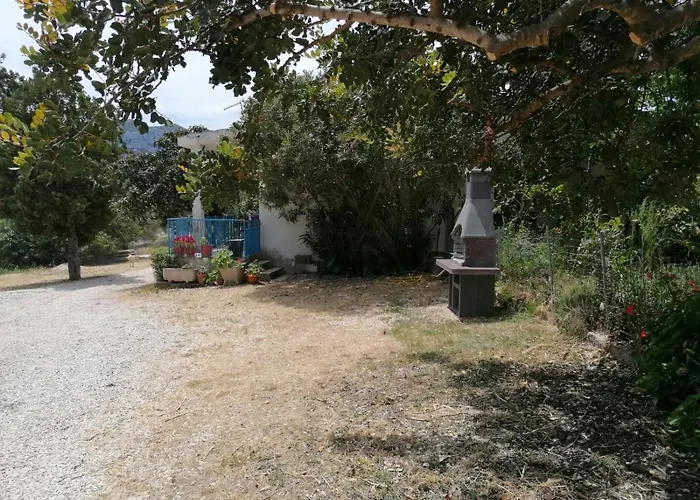 Casa Indipendente Immersa Nel Verde Con Vista Mare